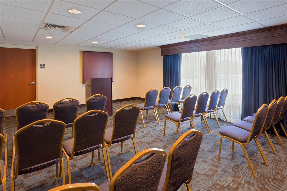 Holiday Inn Express Seaford-Route 13 מתקנים תמונה