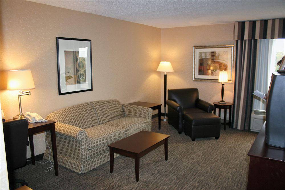 Holiday Inn Express Seaford-Route 13 חדר תמונה