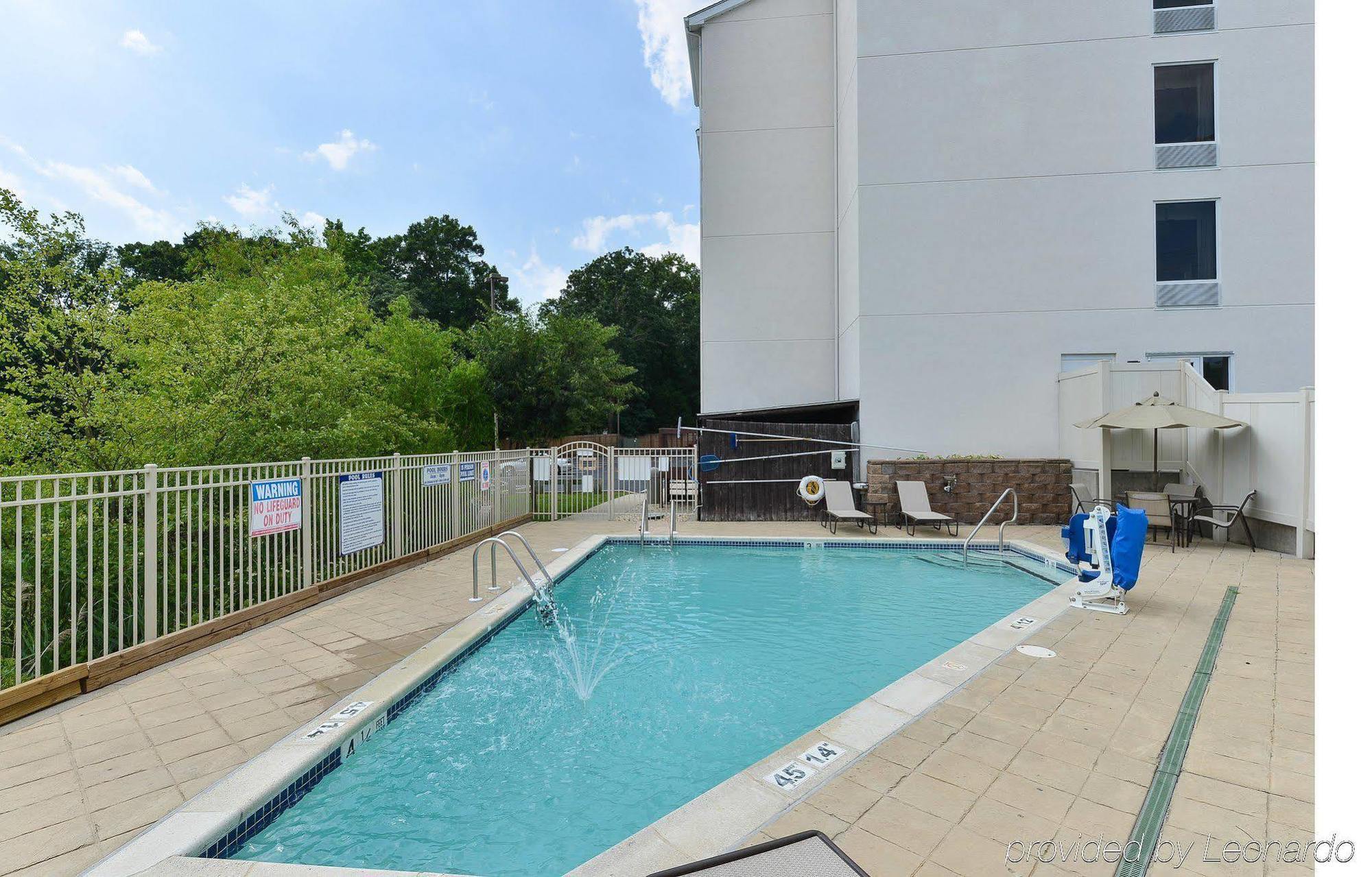 Holiday Inn Express Seaford-Route 13 מראה חיצוני תמונה