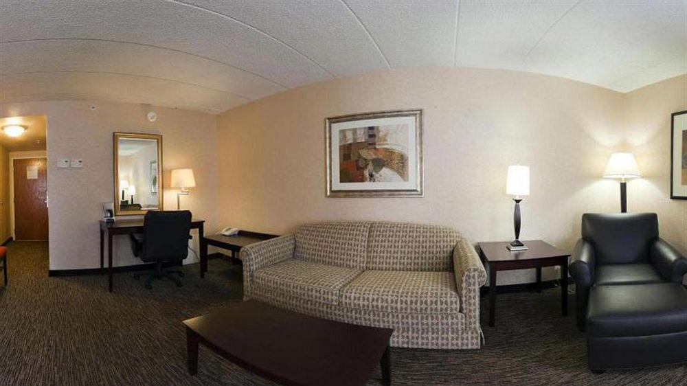 Holiday Inn Express Seaford-Route 13 מראה חיצוני תמונה