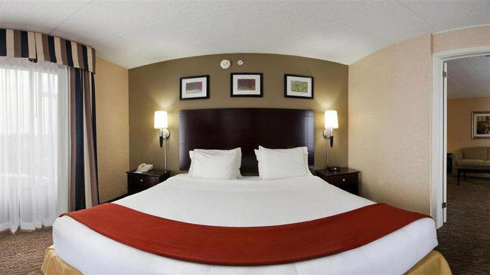 Holiday Inn Express Seaford-Route 13 מראה חיצוני תמונה